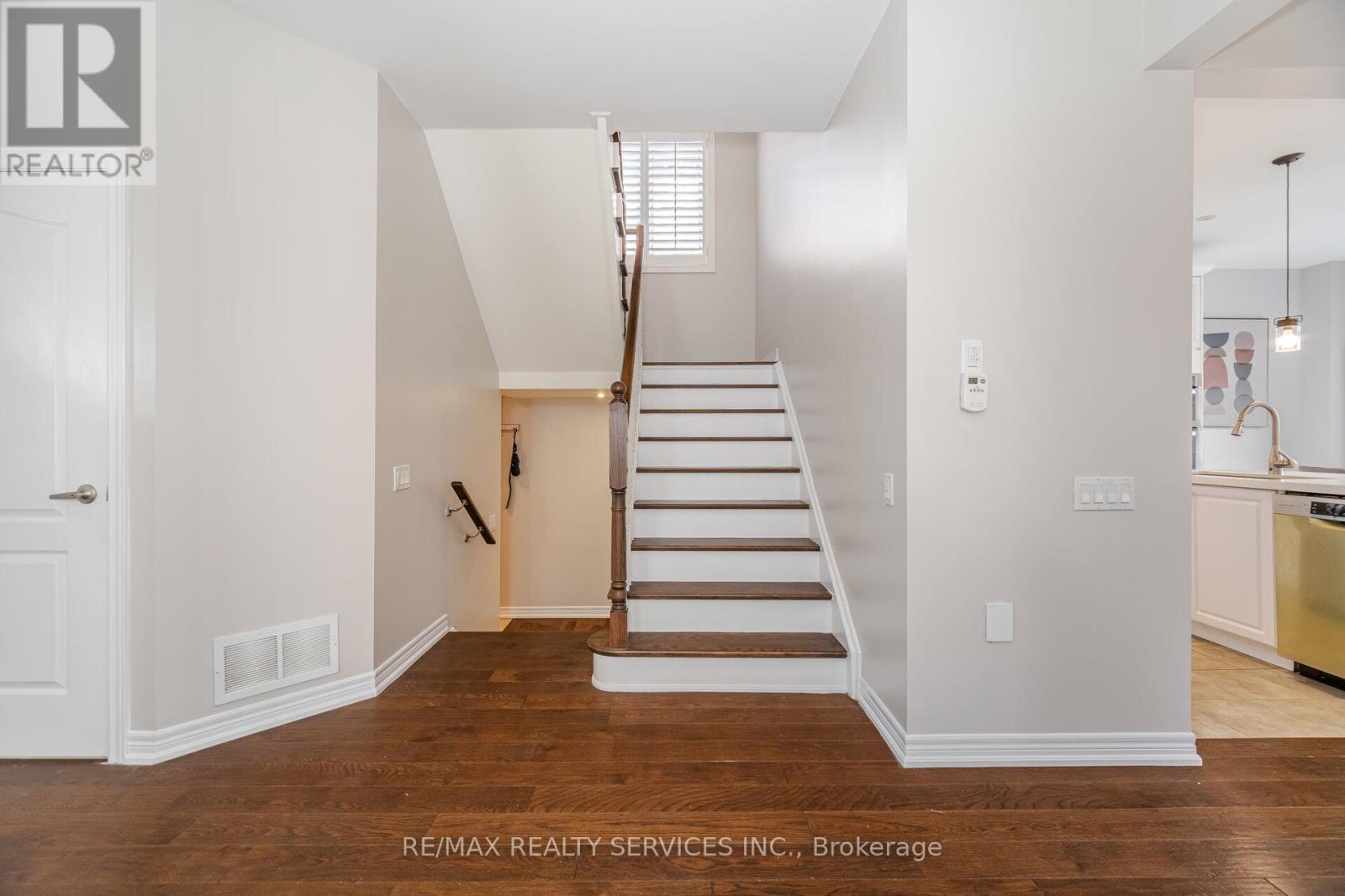 9 Meadowcreek Road, Caledon, Ontario  L7C 3Y9 - Photo 19 - W12654708