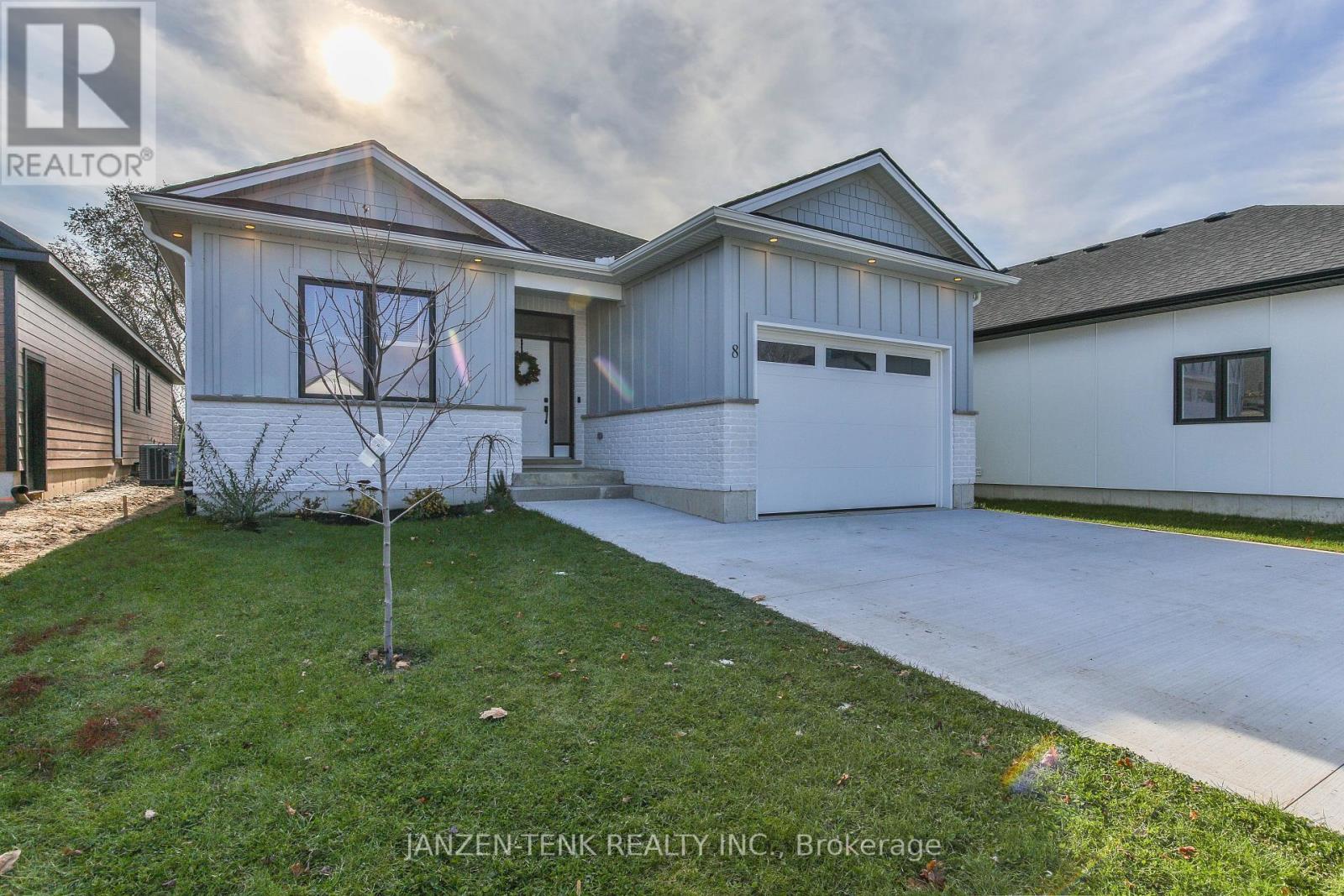 8 Charles Court, Bayham, Ontario  N0J 1T0 - Photo 3 - X12570786