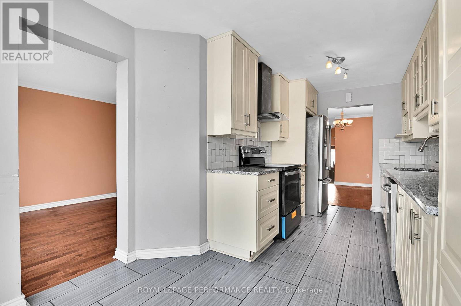 622 Louis Toscano Drive, Ottawa, Ontario  K4A 0B3 - Photo 12 - X12606984