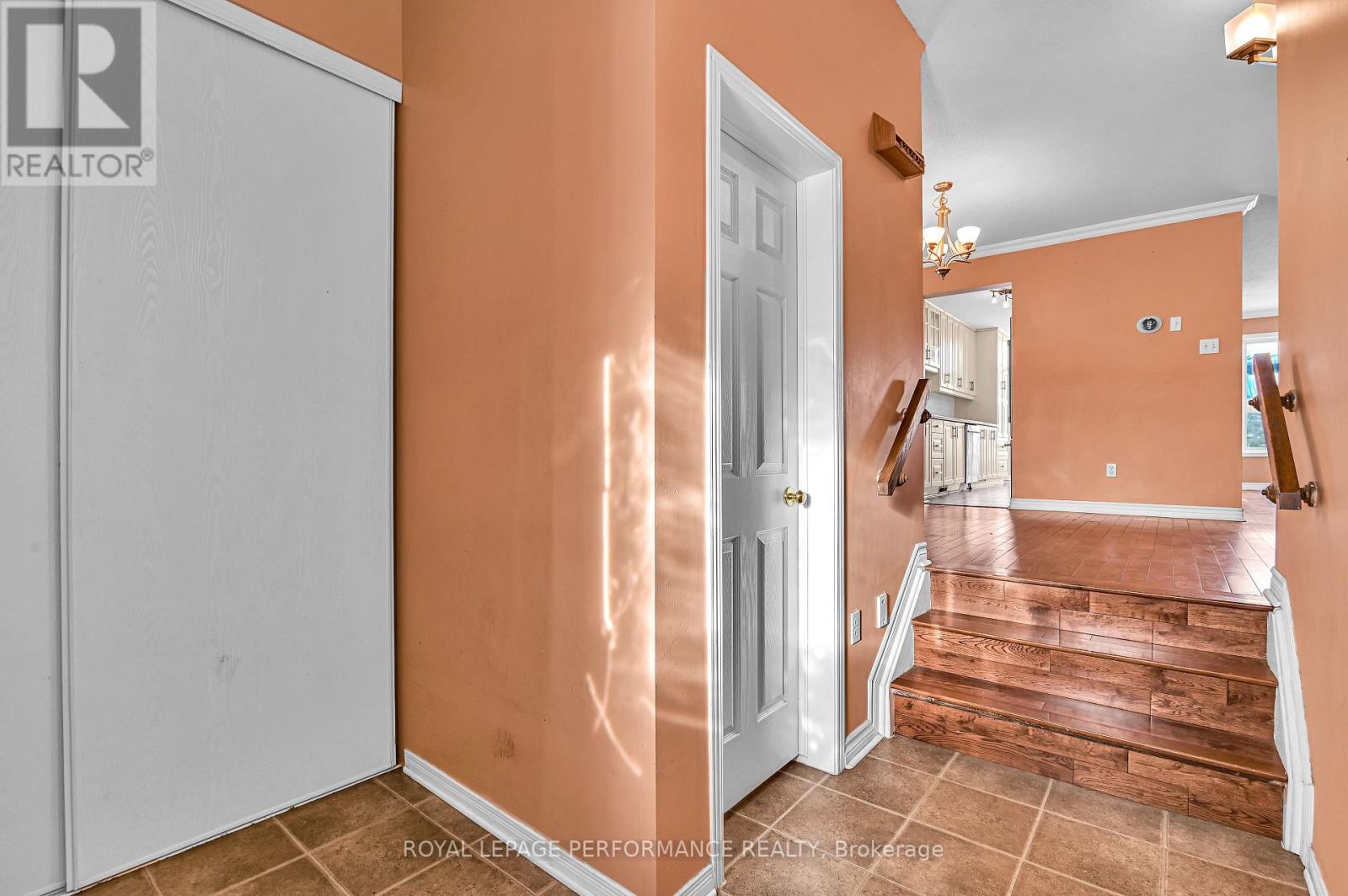 622 Louis Toscano Drive, Ottawa, Ontario  K4A 0B3 - Photo 4 - X12606984