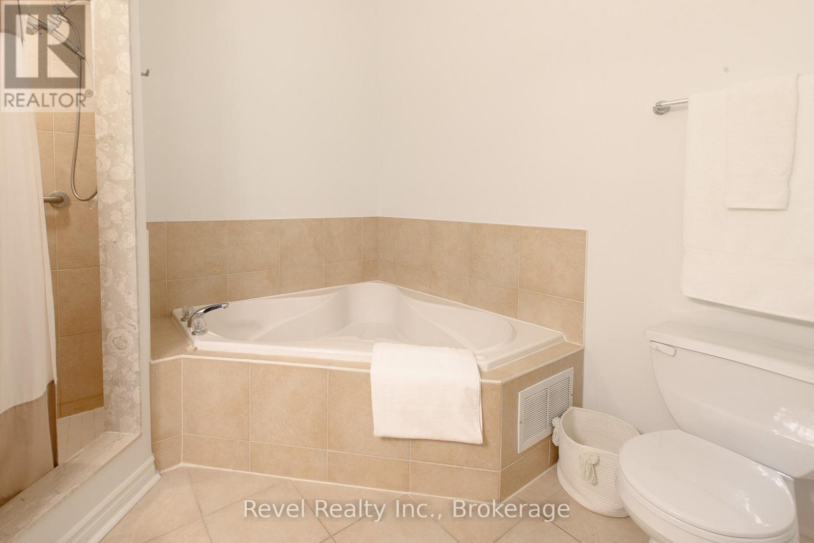 19 - 110 Napier Street W, Blue Mountains, Ontario  N0H 2P0 - Photo 7 - X12575160