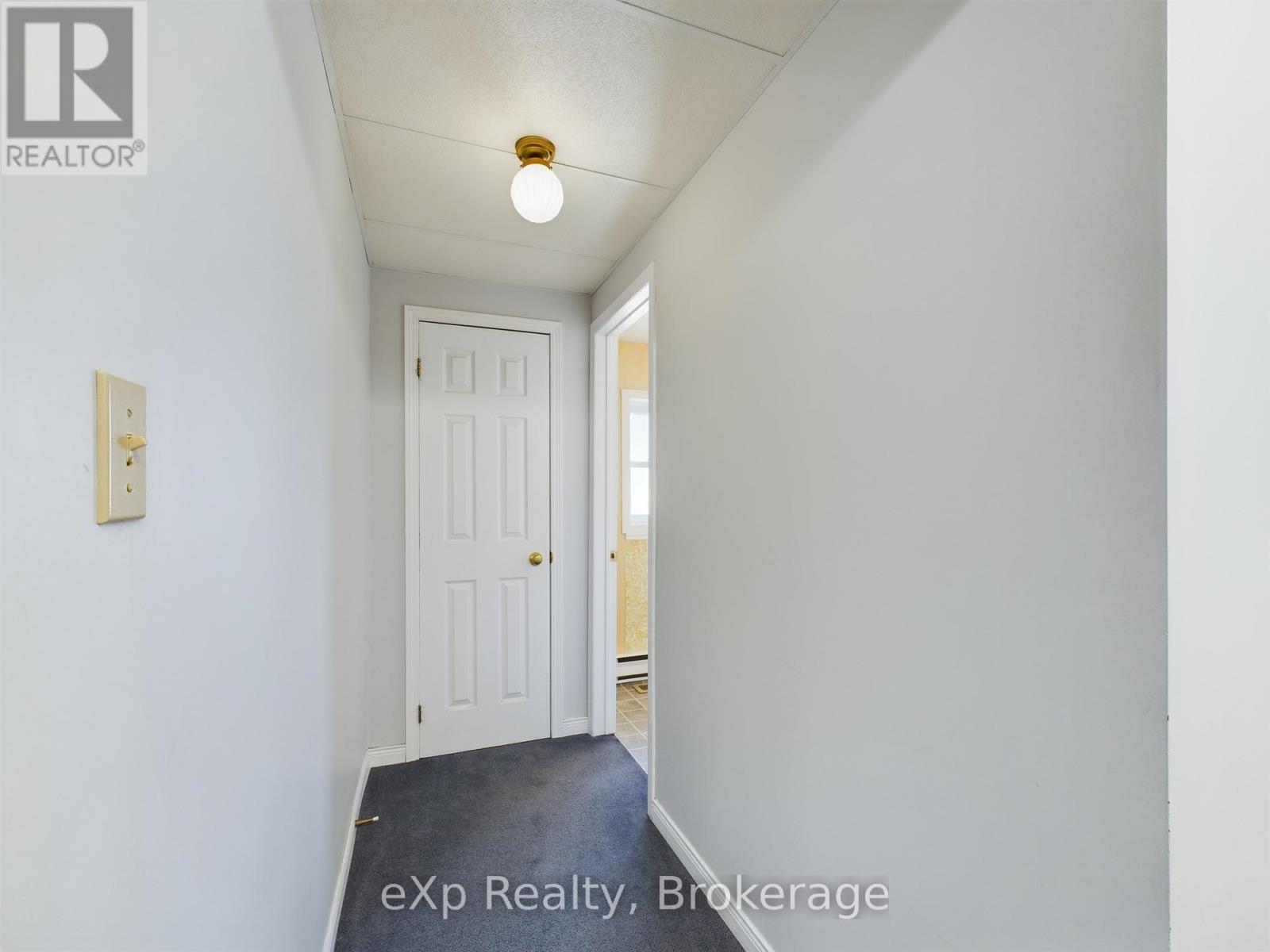 926 Queen Street, Kincardine, Ontario  N2Z 2Y2 - Photo 13 - X12654768