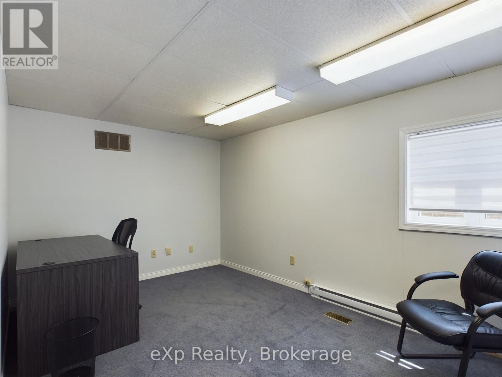 926 Queen Street, Kincardine, Ontario  N2Z 2Y2 - Photo 14 - X12654768