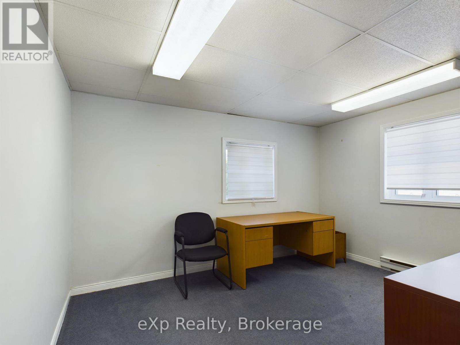 926 Queen Street, Kincardine, Ontario  N2Z 2Y2 - Photo 15 - X12654768