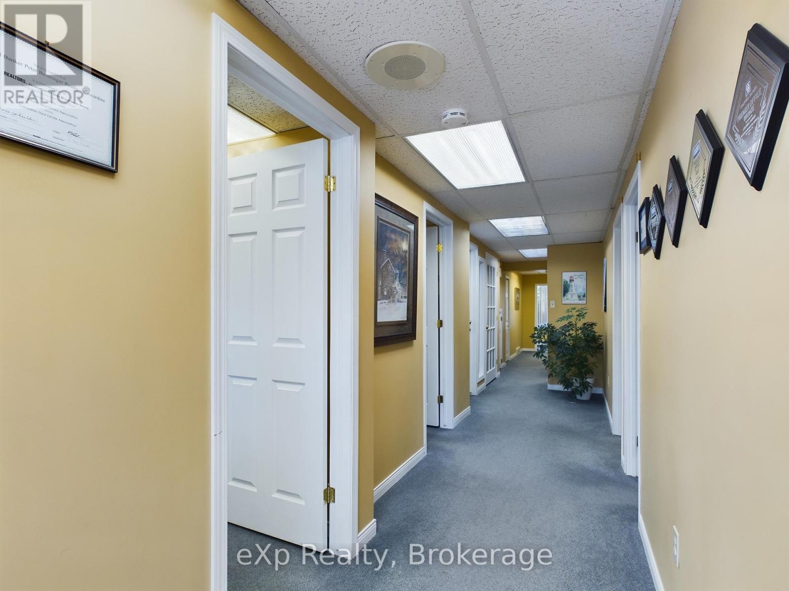 926 Queen Street, Kincardine, Ontario  N2Z 2Y2 - Photo 19 - X12654768