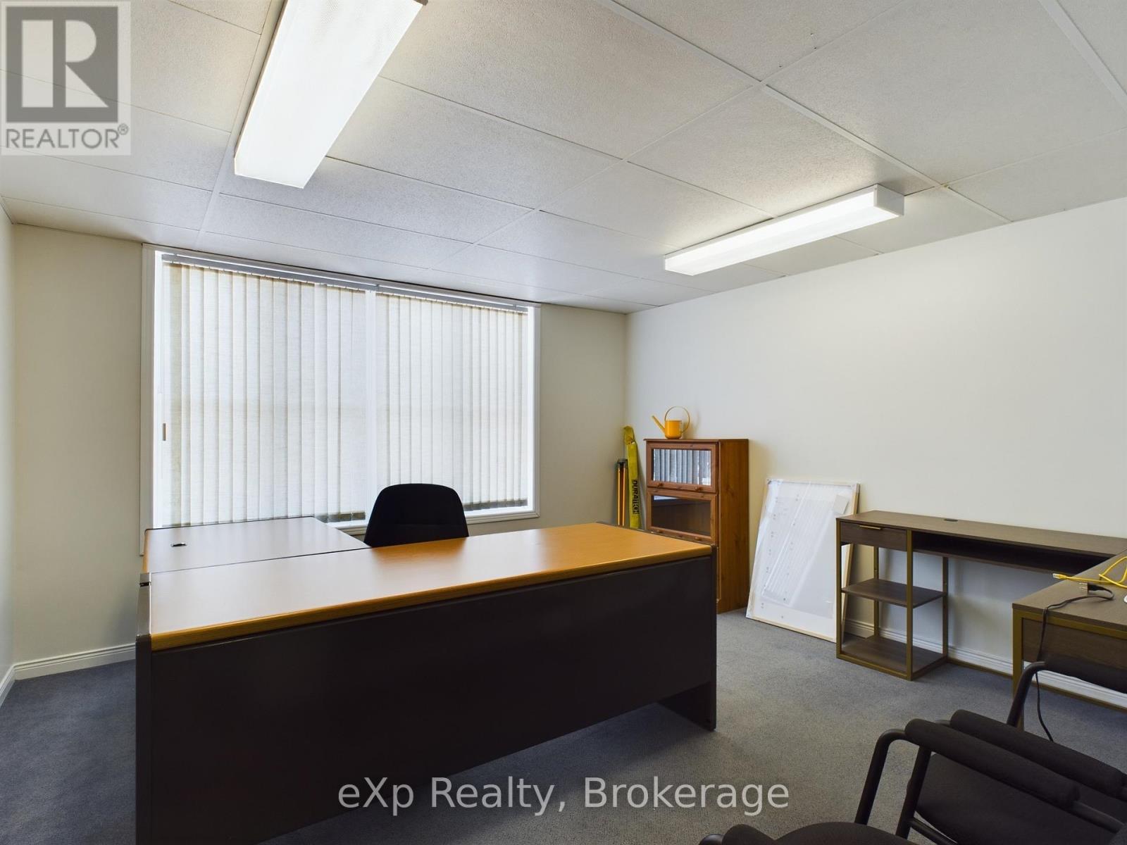 926 Queen Street, Kincardine, Ontario  N2Z 2Y2 - Photo 20 - X12654768