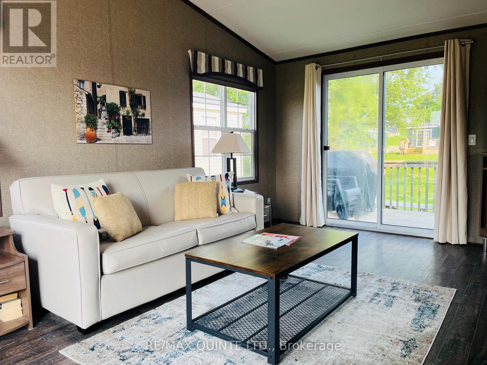 8 Cricket Ln - 486 County Road 18, Prince Edward County, Ontario  K0K 1P0 - Photo 17 - X12654776