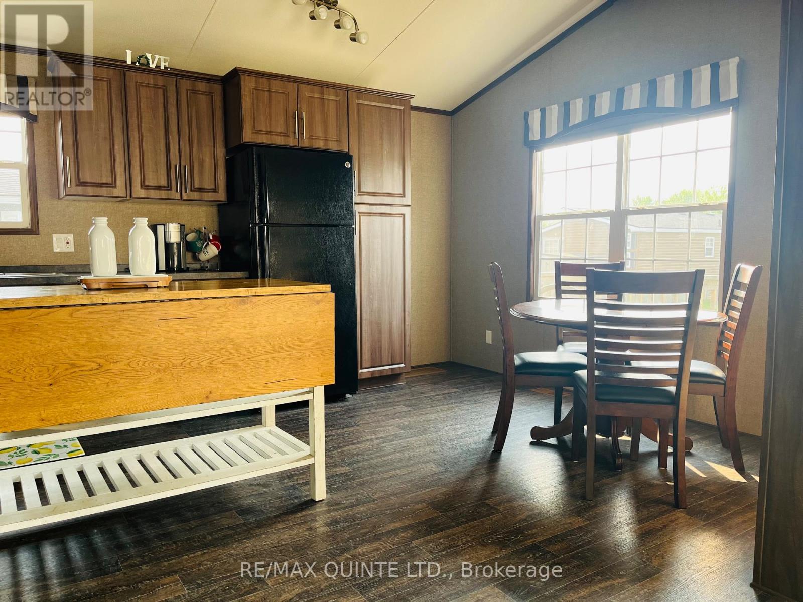 8 Cricket Ln - 486 County Road 18, Prince Edward County, Ontario  K0K 1P0 - Photo 20 - X12654776