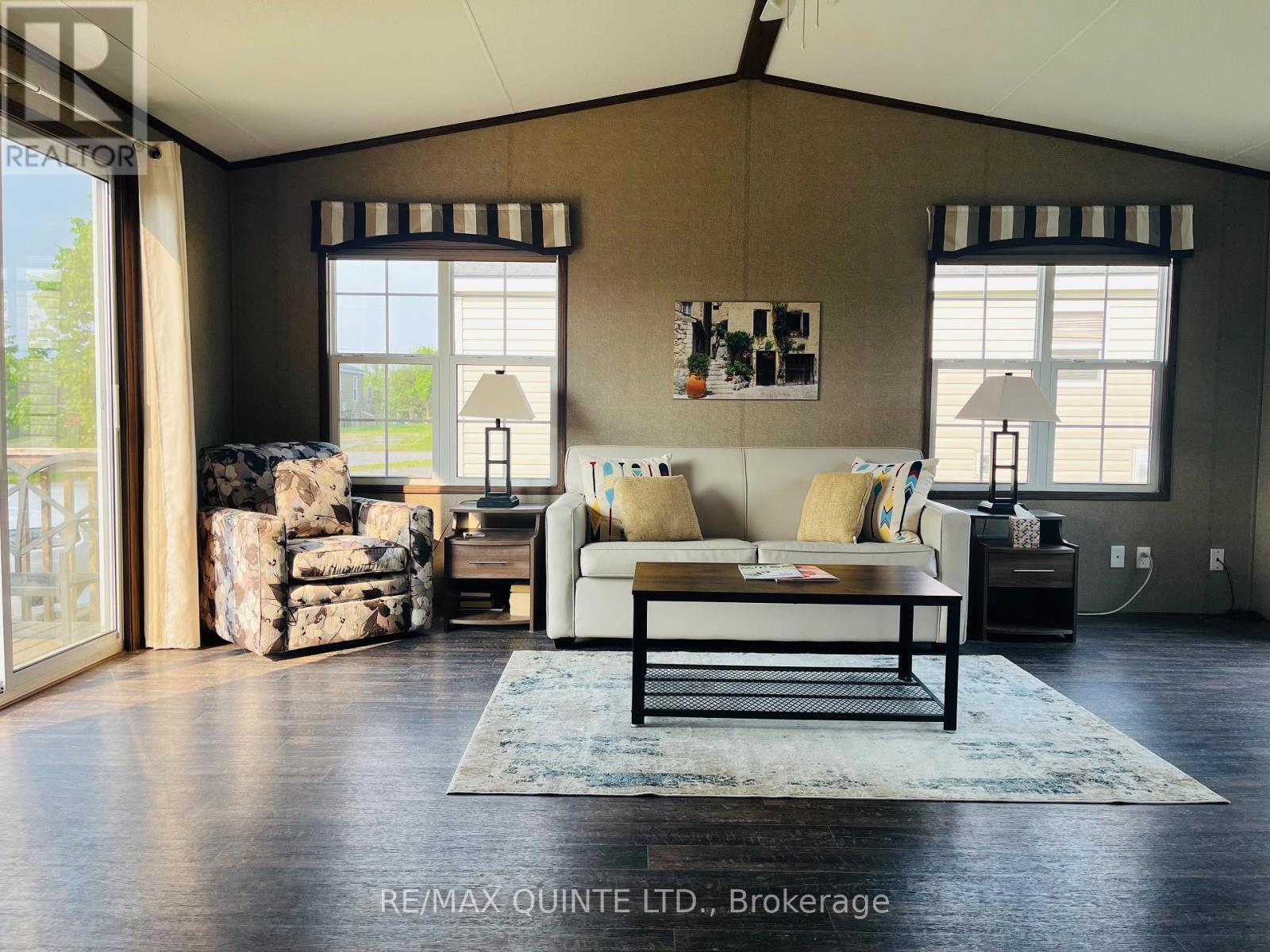 8 Cricket Ln - 486 County Road 18, Prince Edward County, Ontario  K0K 1P0 - Photo 28 - X12654776