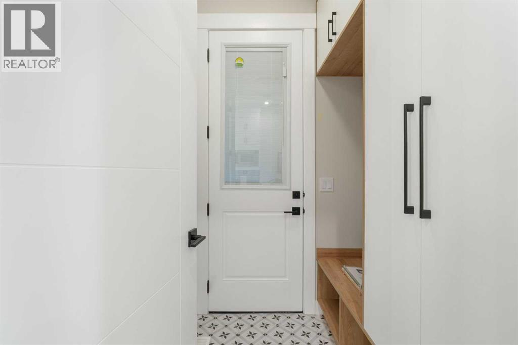 2414 35 Street Sw, Calgary, Alberta  T3E 2Y1 - Photo 21 - A2270777