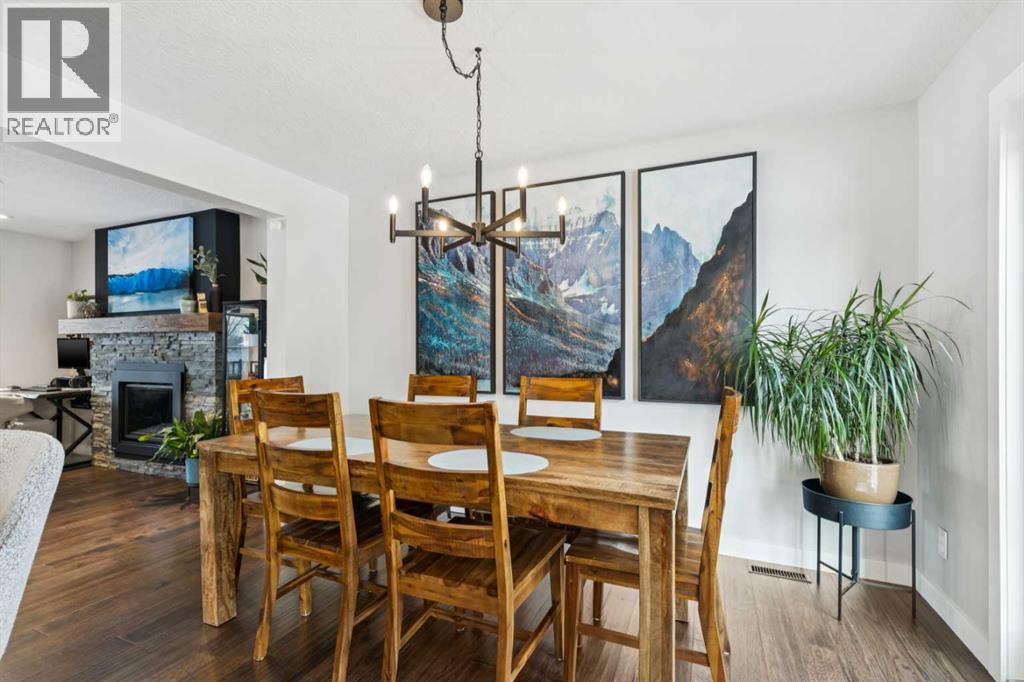 169 Braniff Crescent Sw, Calgary, Alberta  T2W 2M3 - Photo 7 - A2276509