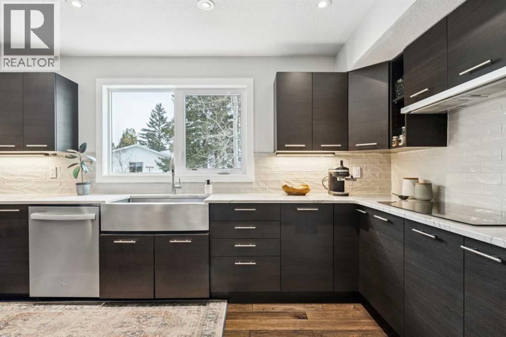 169 Braniff Crescent Sw, Calgary, Alberta  T2W 2M3 - Photo 10 - A2276509