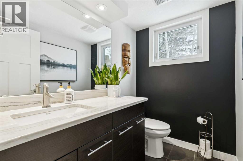 169 Braniff Crescent Sw, Calgary, Alberta  T2W 2M3 - Photo 14 - A2276509