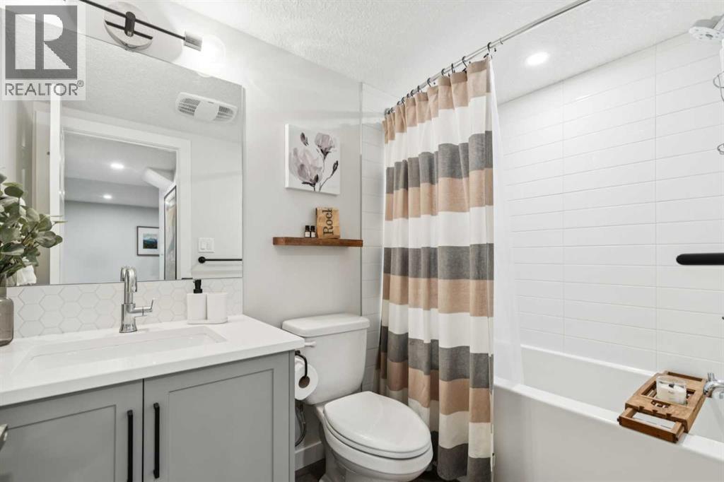 169 Braniff Crescent Sw, Calgary, Alberta  T2W 2M3 - Photo 28 - A2276509