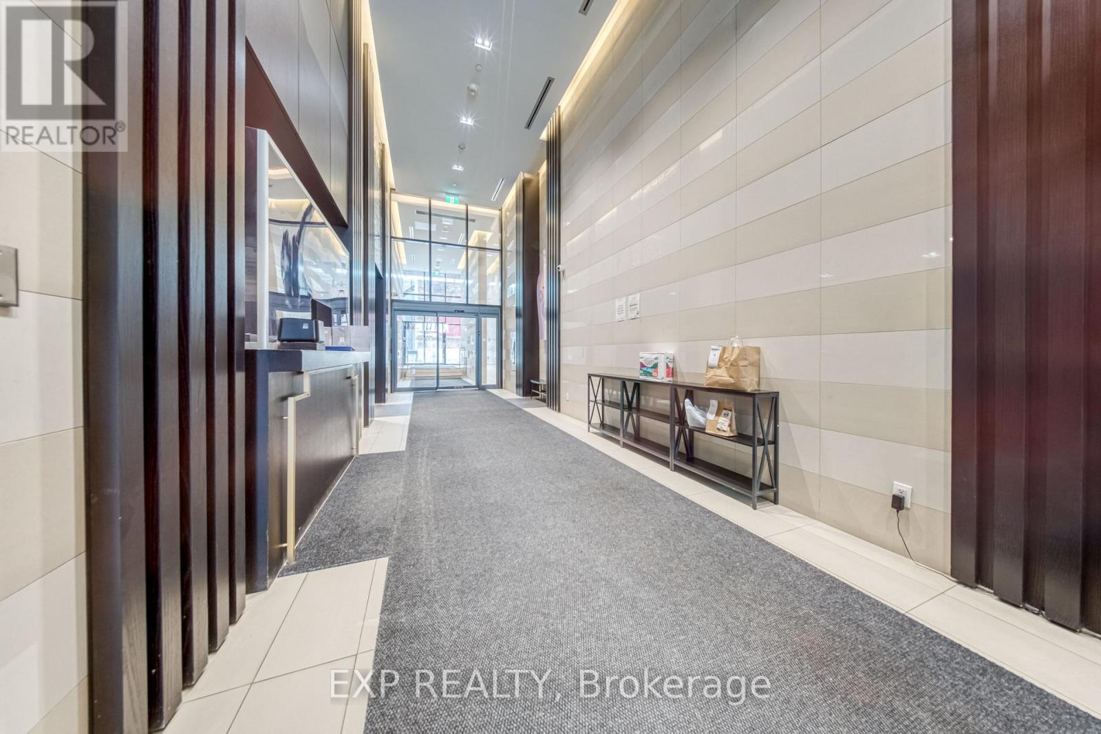 911 - 501 Yonge Street, Toronto, Ontario  M4Y 0G8 - Photo 4 - C12654736