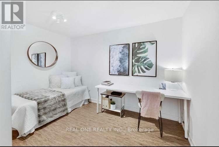 501 - 29 Singer Court, Toronto, Ontario  M2K 0B3 - Photo 5 - C12654754