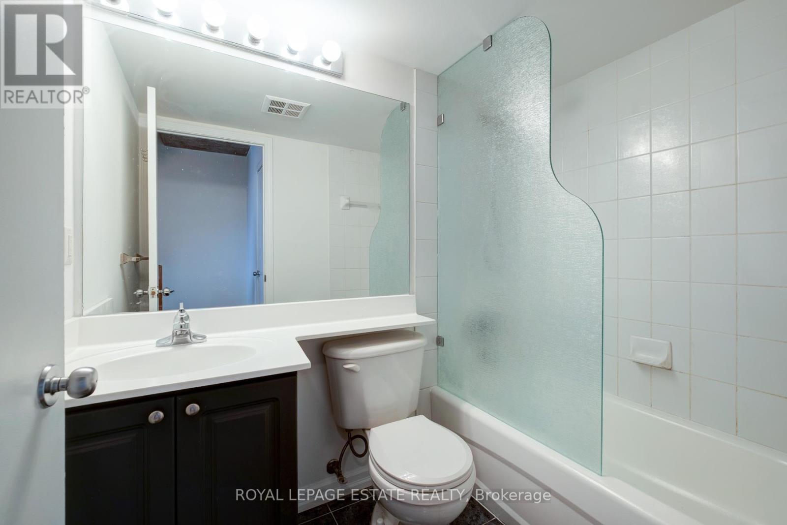 827 - 1029 King Street W, Toronto, Ontario  M6K 3M9 - Photo 11 - C12654766