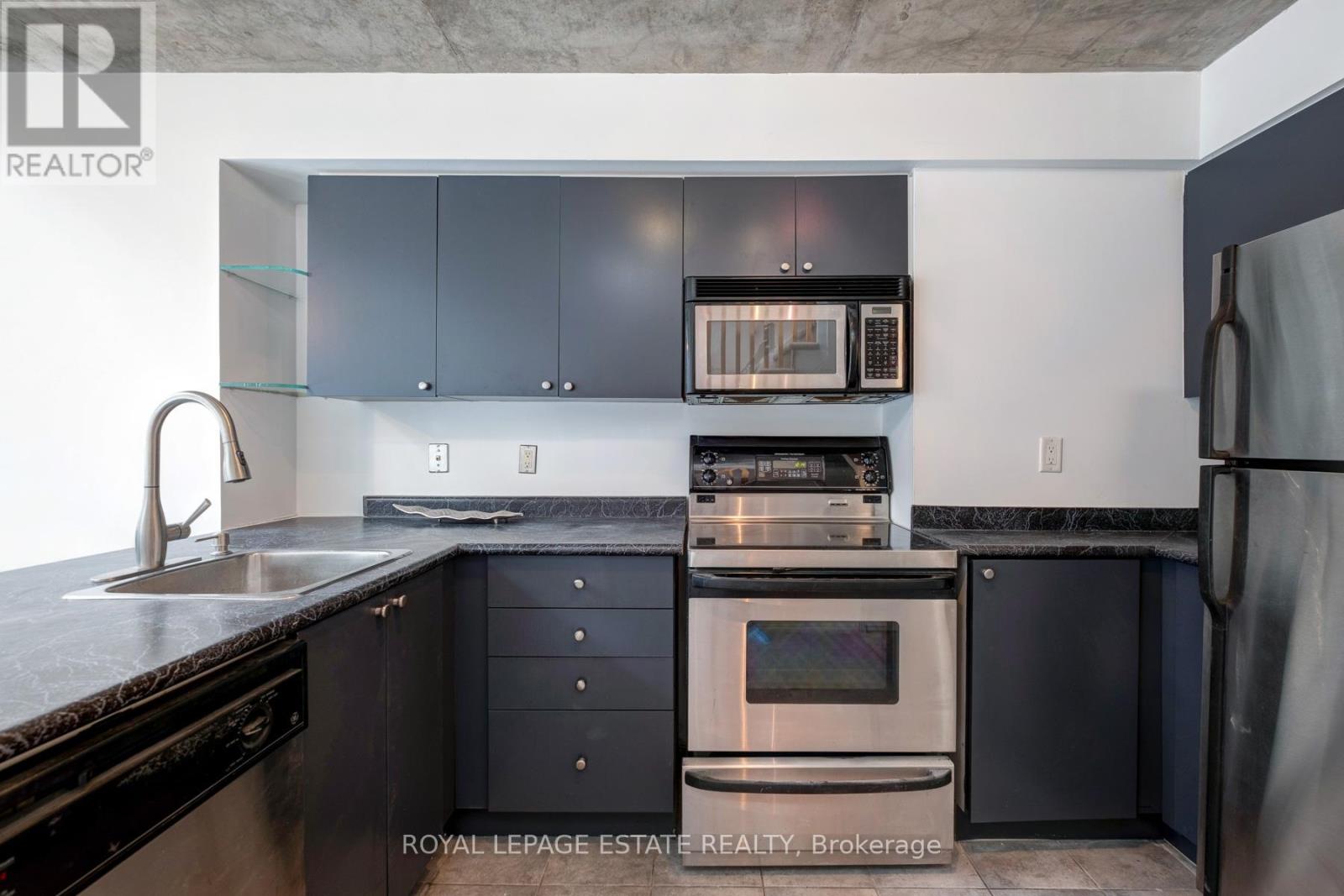 827 - 1029 King Street W, Toronto, Ontario  M6K 3M9 - Photo 8 - C12654766