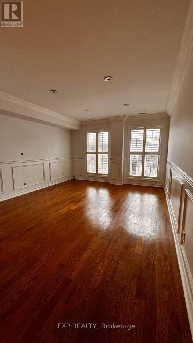 43d Green Belt Drive, Toronto, Ontario  M3C 1L8 - Photo 21 - C12654772