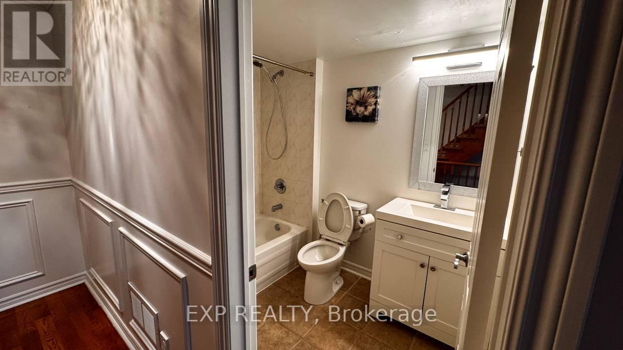 43d Green Belt Drive, Toronto, Ontario  M3C 1L8 - Photo 23 - C12654772