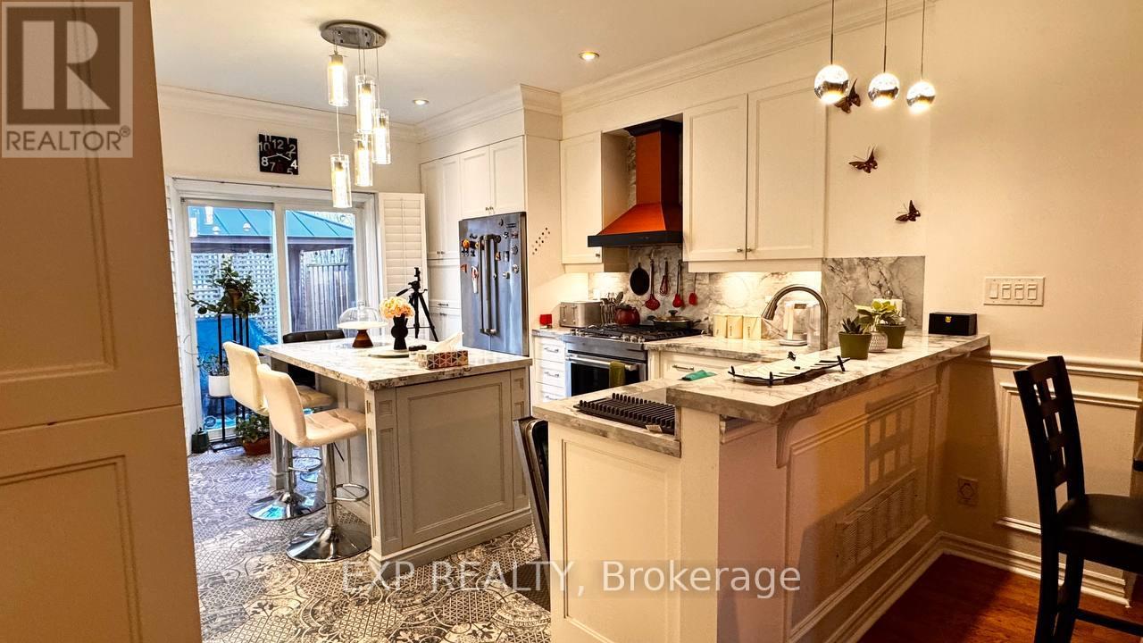 43d Green Belt Drive, Toronto, Ontario  M3C 1L8 - Photo 6 - C12654772