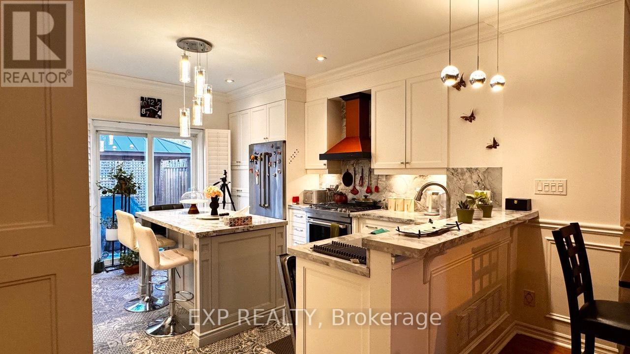 43d Green Belt Drive, Toronto, Ontario  M3C 1L8 - Photo 8 - C12654772