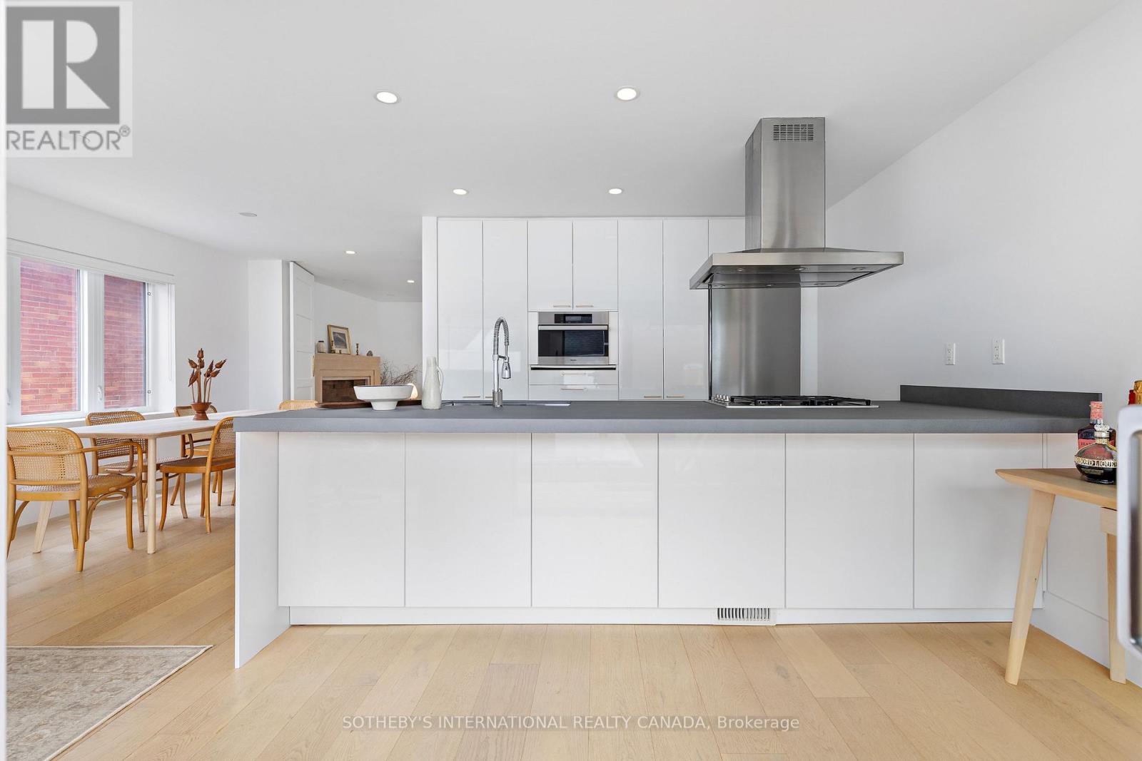 55 Mimico Avenue, Toronto, Ontario  M8V 1R2 - Photo 11 - W12654738