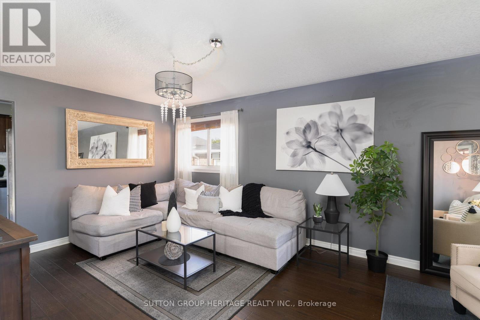 99 Sweetnam Drive, Kawartha Lakes, Ontario  K9V 0A6 - Photo 4 - X12654760