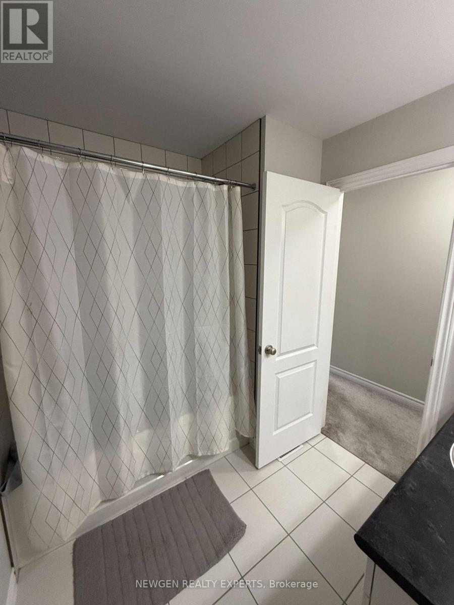 11 Gleason Crescent, Kitchener, Ontario  N2M 0B7 - Photo 20 - X12654770