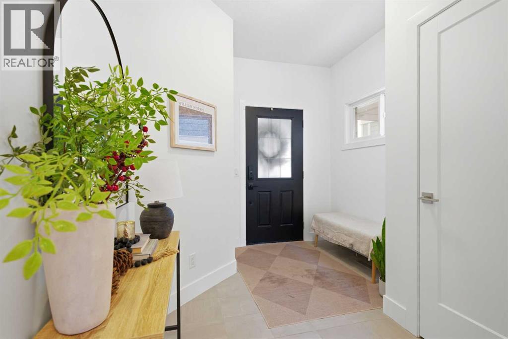 234 Mahogany Passage Se, Calgary, Alberta  T3M 2J8 - Photo 3 - A2274798