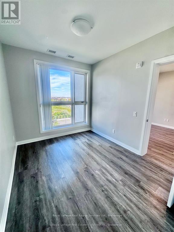 511 - 95 Dundas Street W, Oakville, Ontario  L6M 5N4 - Photo 10 - W12654816