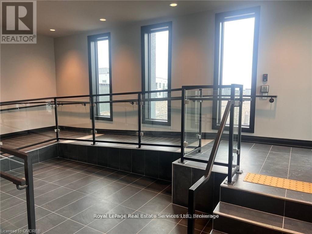 511 - 95 Dundas Street W, Oakville, Ontario  L6M 5N4 - Photo 18 - W12654816