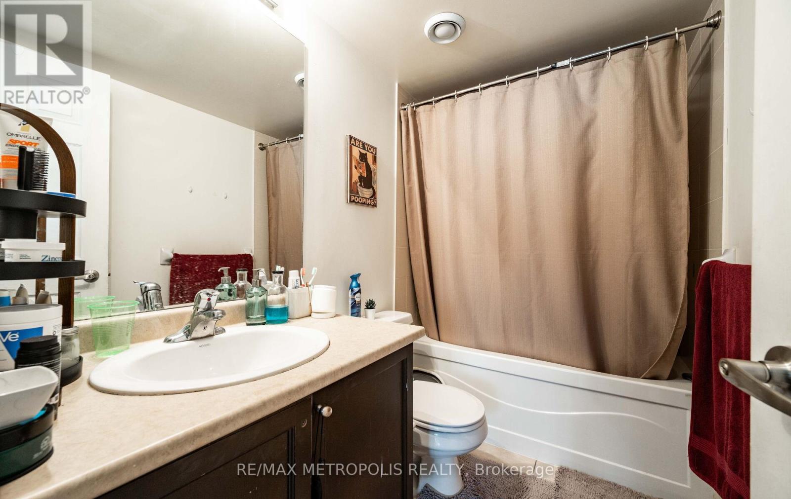 1209 - 335 Rathburn Road W, Mississauga, Ontario  L5B 0C8 - Photo 20 - W12654224