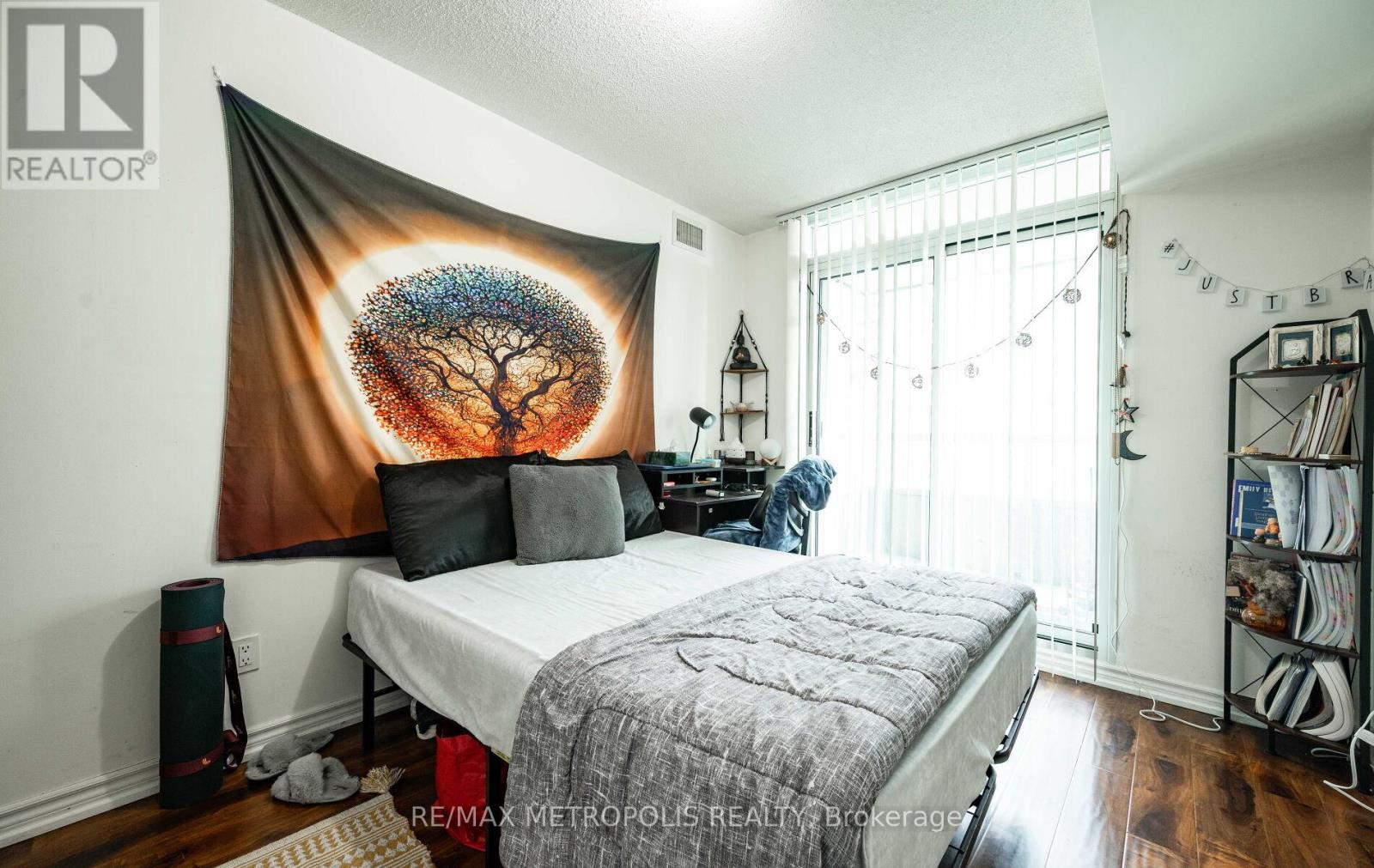 1209 - 335 Rathburn Road W, Mississauga, Ontario  L5B 0C8 - Photo 23 - W12654224