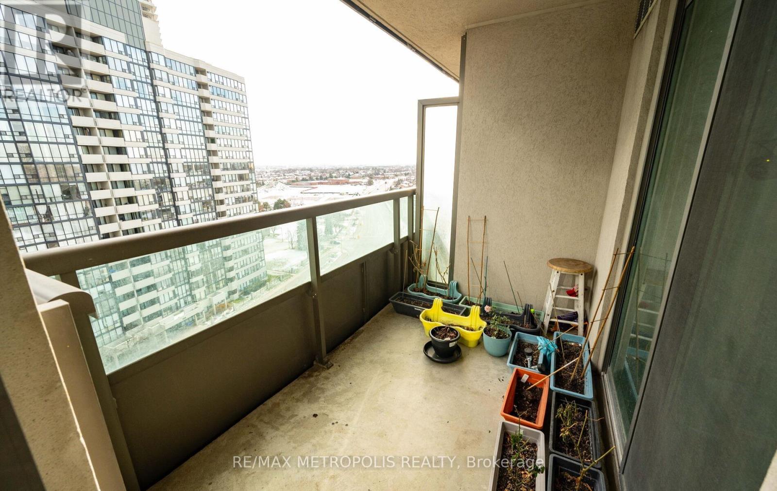 1209 - 335 Rathburn Road W, Mississauga, Ontario  L5B 0C8 - Photo 31 - W12654224