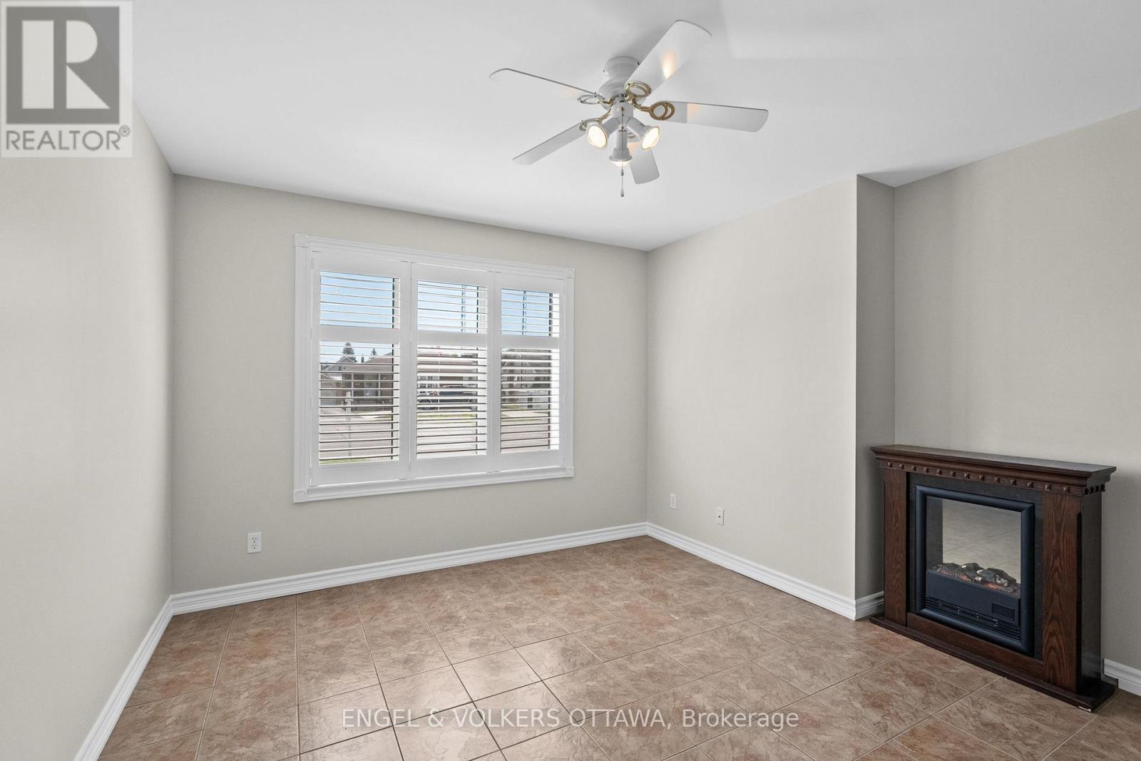 D - 50 Fifth Street E, South Dundas, Ontario  K0C 1X0 - Photo 6 - X12654804