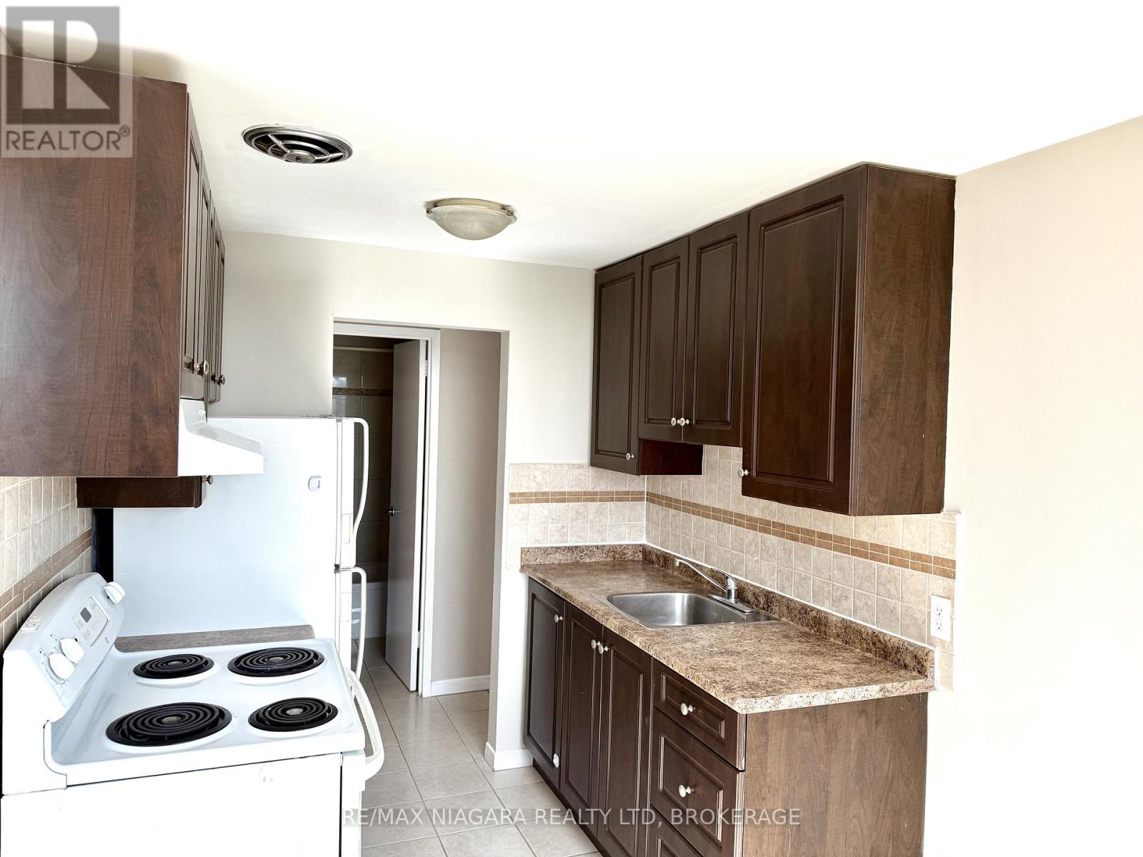 204 - 7 Riverview Boulevard, St. Catharines, Ontario  L2T 3L5 - Photo 11 - X12654806