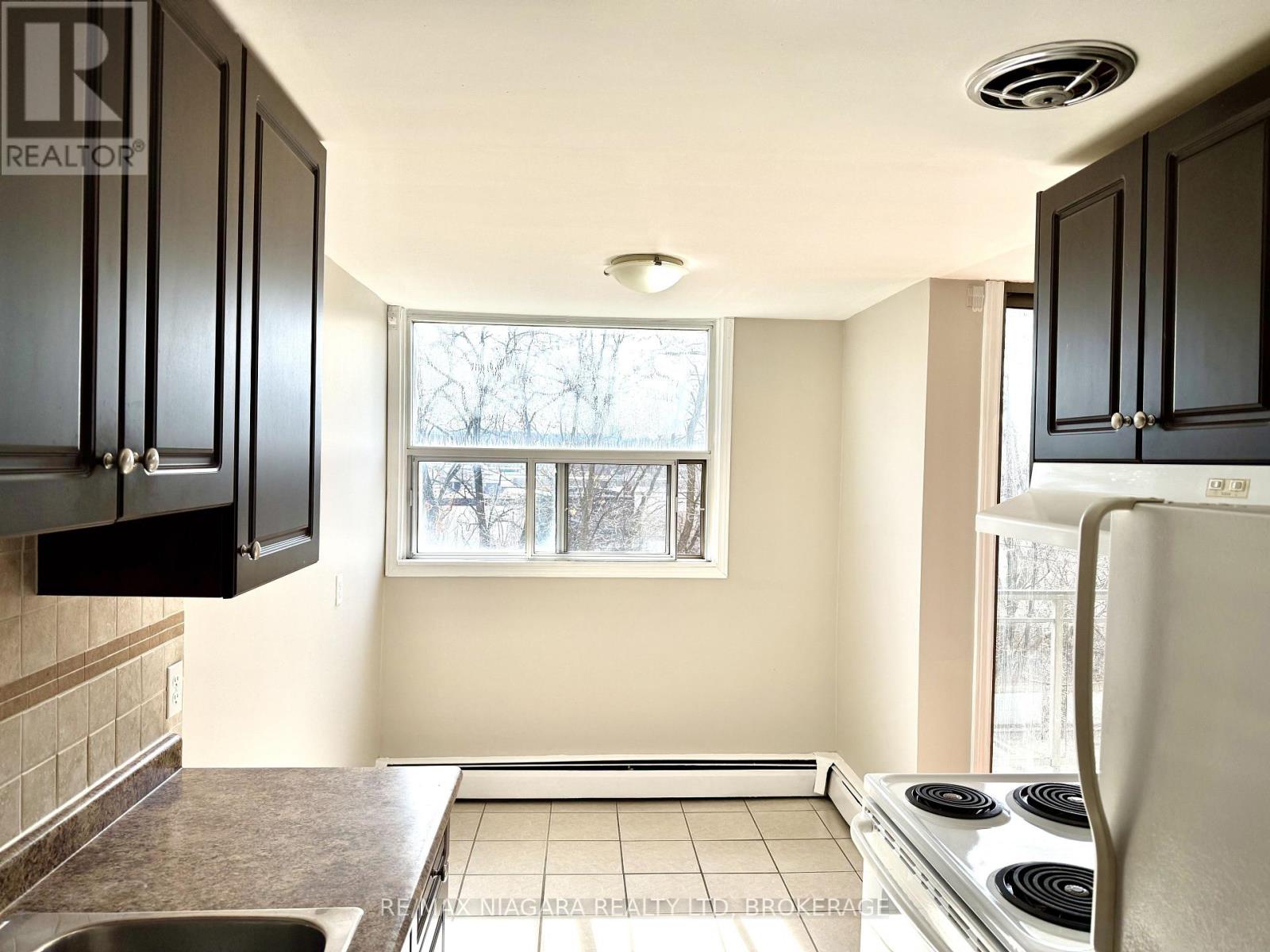 204 - 7 Riverview Boulevard, St. Catharines, Ontario  L2T 3L5 - Photo 13 - X12654806