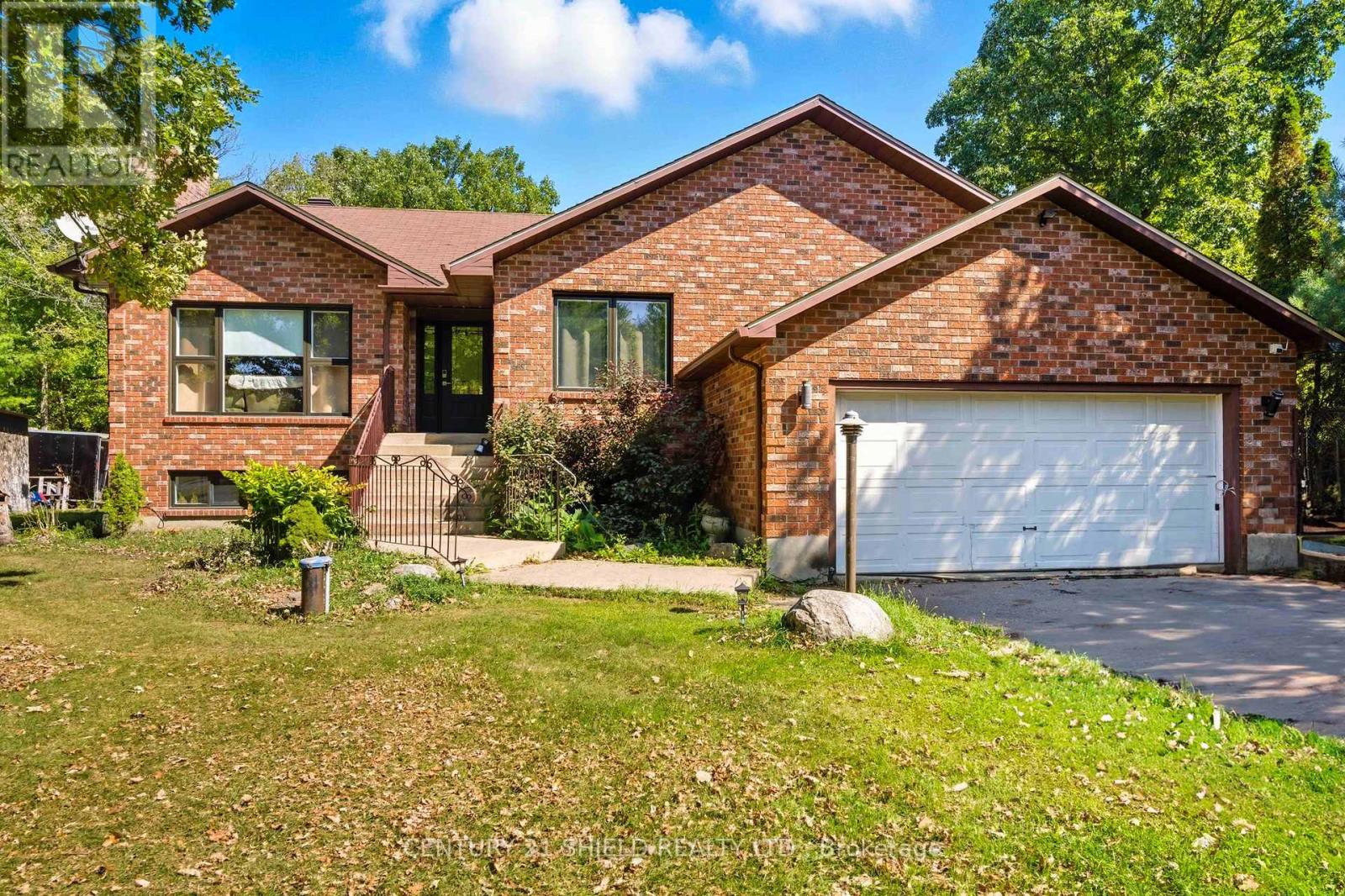 4555 Glen Roy Road, South Glengarry, Ontario  K0C 1L0 - Photo 3 - X12654798