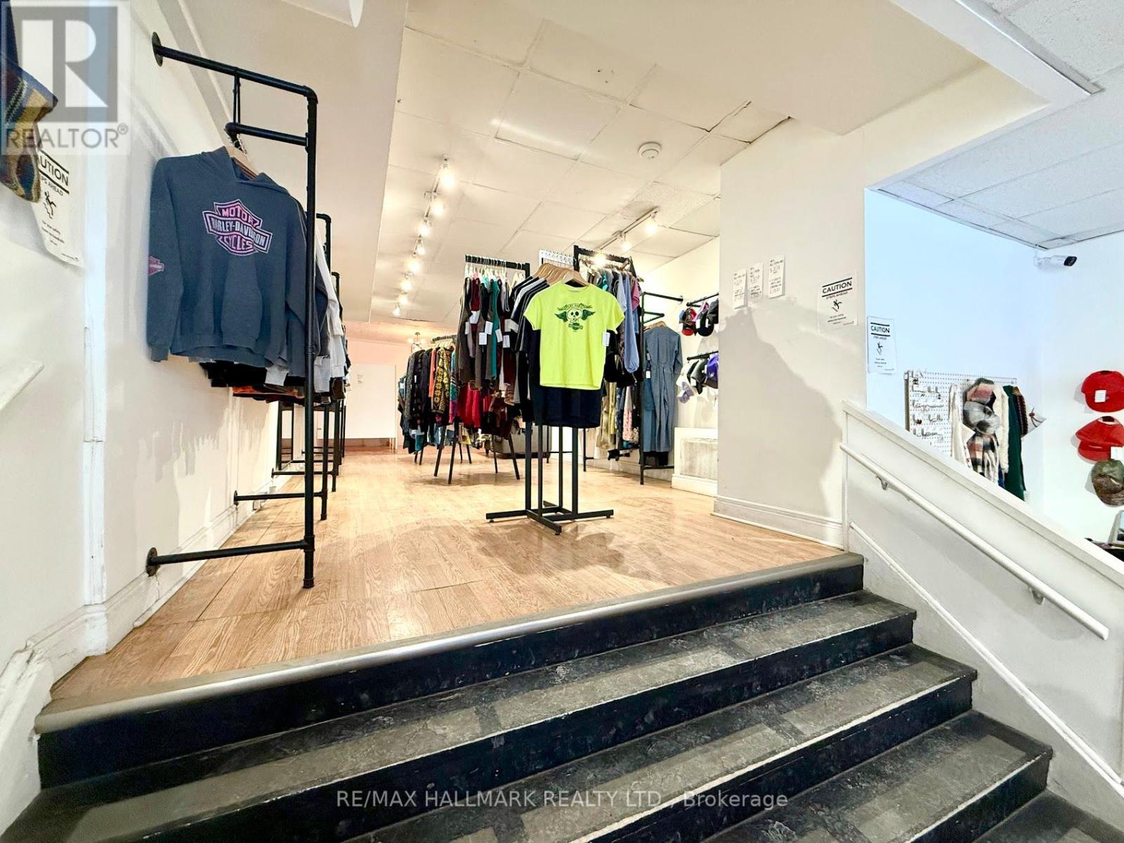 768 Queen Street E, Toronto, Ontario  M4M 1H4 - Photo 6 - E12654814