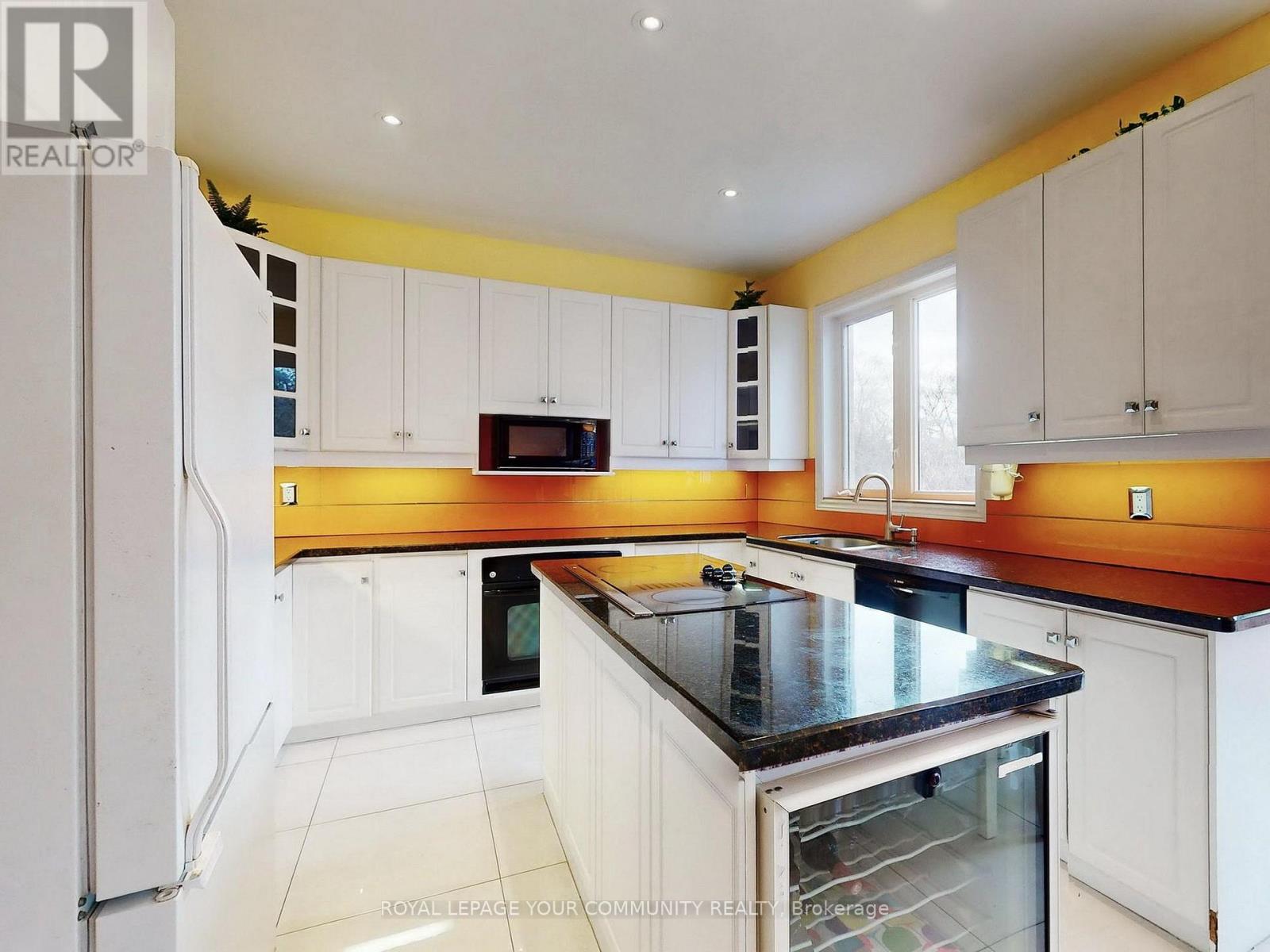 12 Bilberry Crescent, Richmond Hill, Ontario  L4S 2M4 - Photo 11 - N12654802