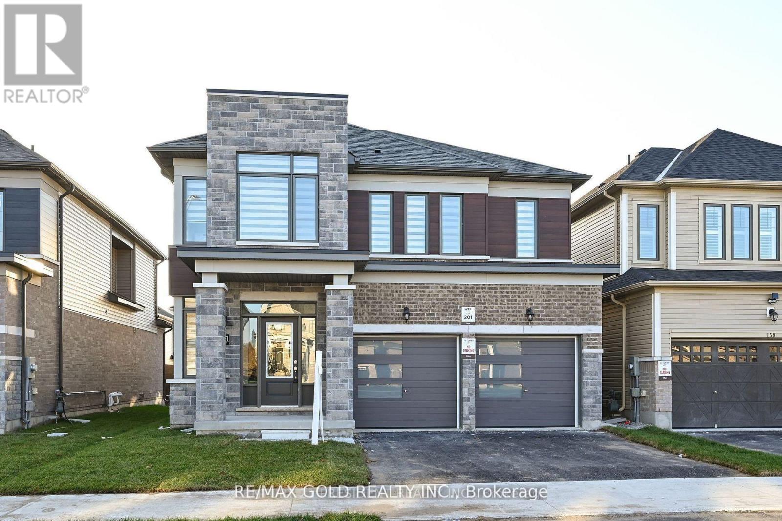 161 TERRY FOX DRIVE, Barrie, Ontario