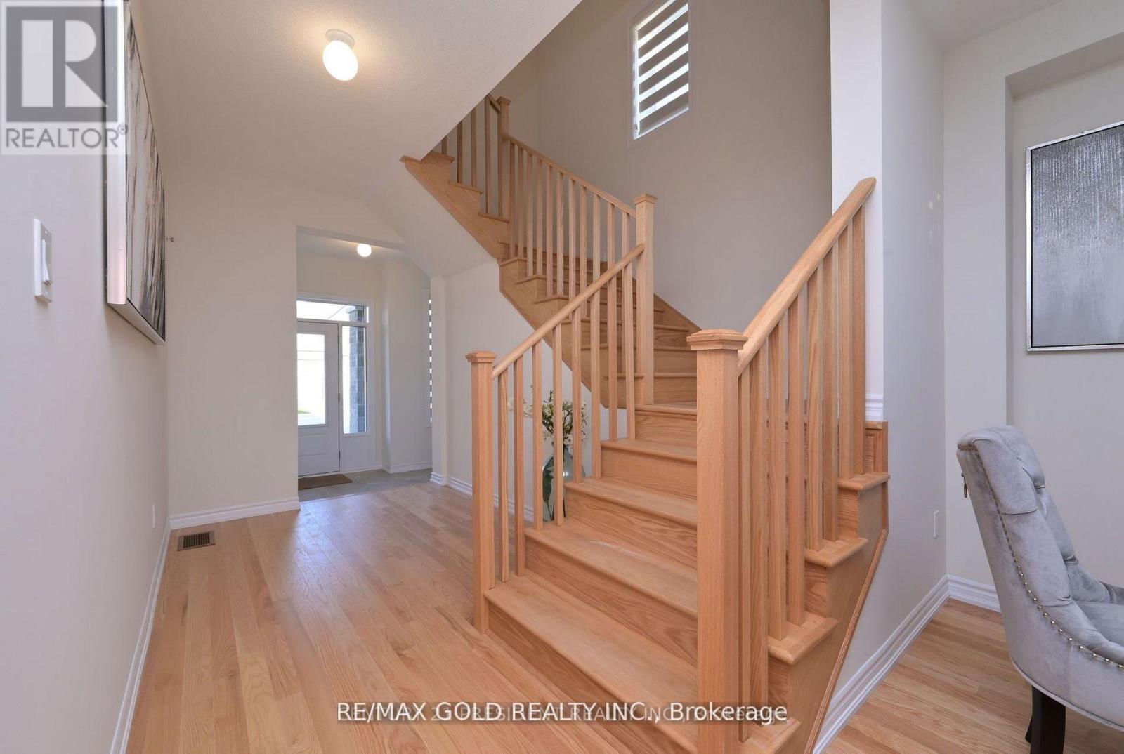 161 Terry Fox Drive, Barrie, Ontario  L9J 0L7 - Photo 14 - S12654810