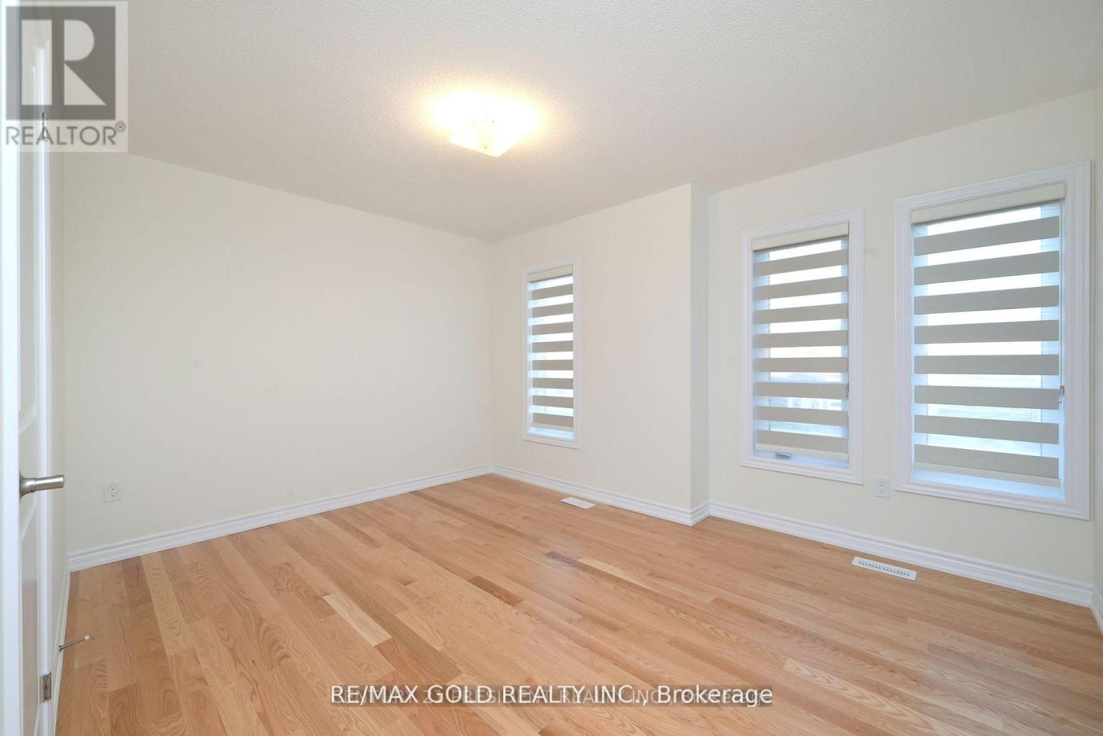 161 Terry Fox Drive, Barrie, Ontario  L9J 0L7 - Photo 18 - S12654810