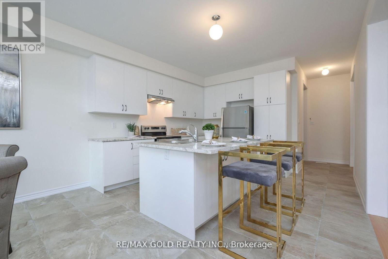 161 Terry Fox Drive, Barrie, Ontario  L9J 0L7 - Photo 9 - S12654810