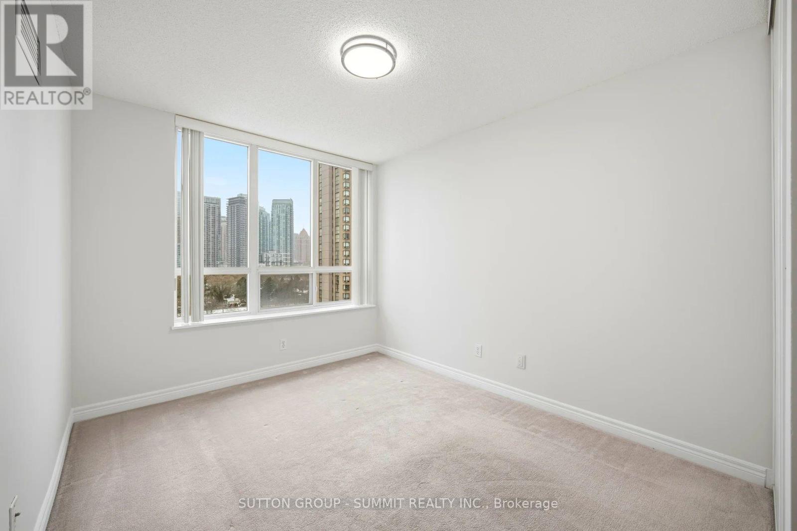 1210 - 156 Enfield Place, Mississauga, Ontario  L5B 4L8 - Photo 22 - W12654084