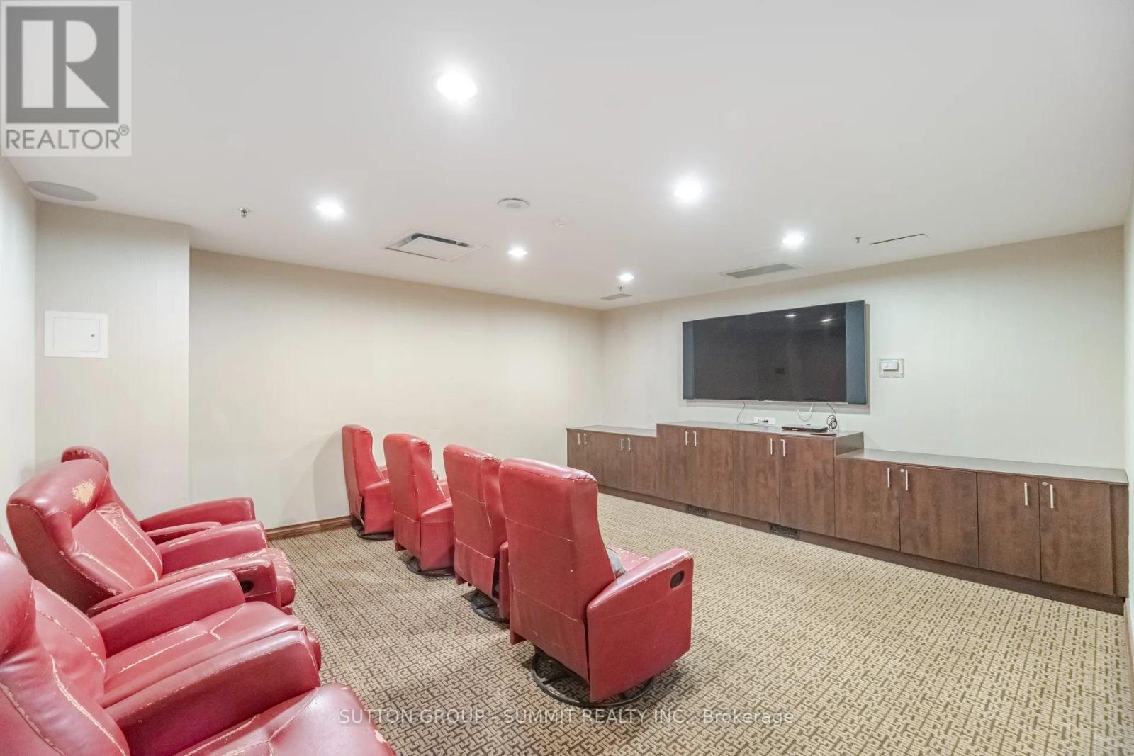 1210 - 156 Enfield Place, Mississauga, Ontario  L5B 4L8 - Photo 34 - W12654084