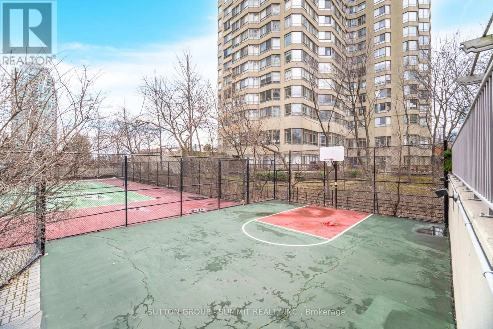 1210 - 156 Enfield Place, Mississauga, Ontario  L5B 4L8 - Photo 39 - W12654084