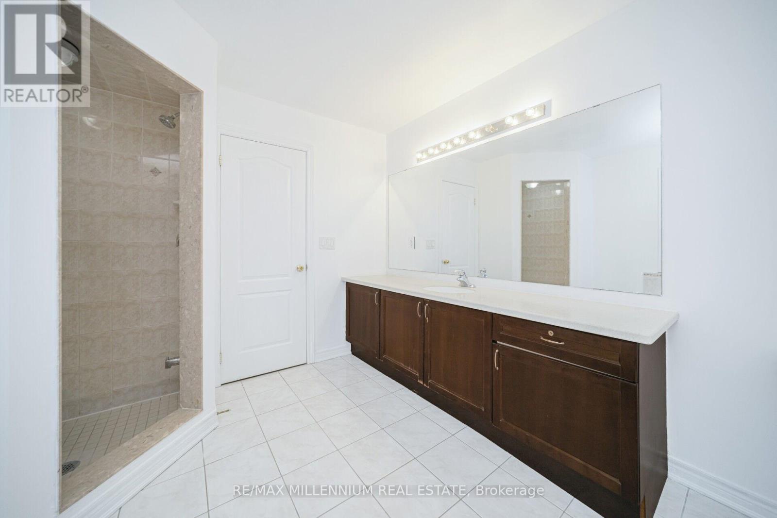 517 Bussel Crescent, Milton, Ontario  L9T 0W8 - Photo 36 - W12654782