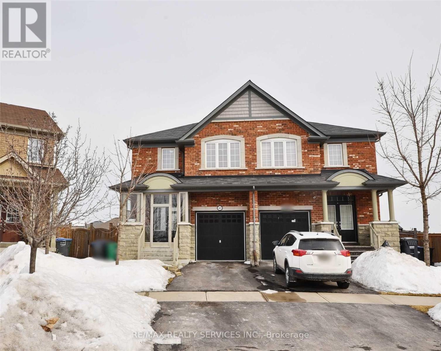 43 SUSSEXVALE DRIVE, Brampton, Ontario